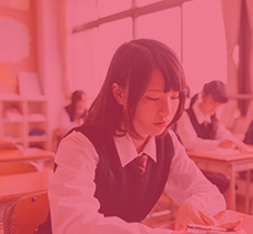 英国大学又开始整活了：实行一周三天上课制，本
